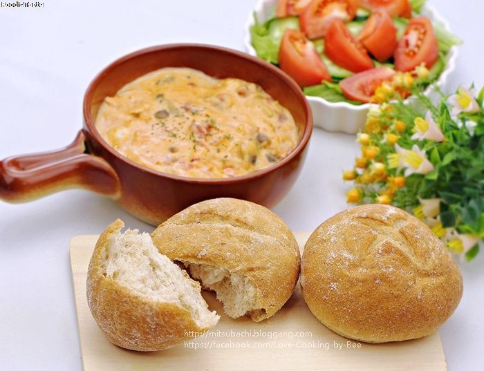 สูตรขนมปังไรย์กับสตูว์ครีมมะเขือเทศ Rye Bread with Tomato Cream Stew