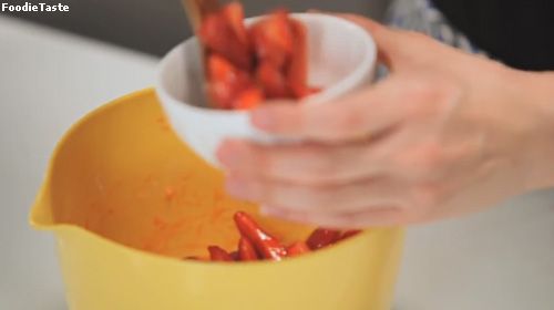 strawberry cobbler วิธีทำซอสสตรอเบอร์รี่