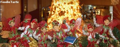 ร่วมฉลองเทศกาลคริสต์มาสสุขสันต์และปีใหม่สุขสันต์ ณ โรงแรมคอนราด กรุงเทพฯ ในบรรยากาศอันแสนอบอุ่นที่ไม่ซ้ำใคร และร่วมทำการกุศลช่วยผู้ป่วยเด็กและเยาวชนในความดูแลของ มูลนิธิ “Make-A-Wish Foundation® Thailand