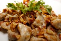 Deep fried pork with garlic and pepper หมูทอดกะเทียมพริกไทย