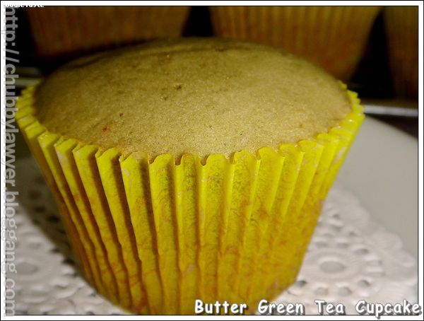  คัพเค้กชาเขียวเนยสด (Butter – Green Tea Cupcake)