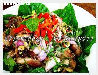 พล่าคอหมูย่าง (Grilled pork neck and herbs salad)